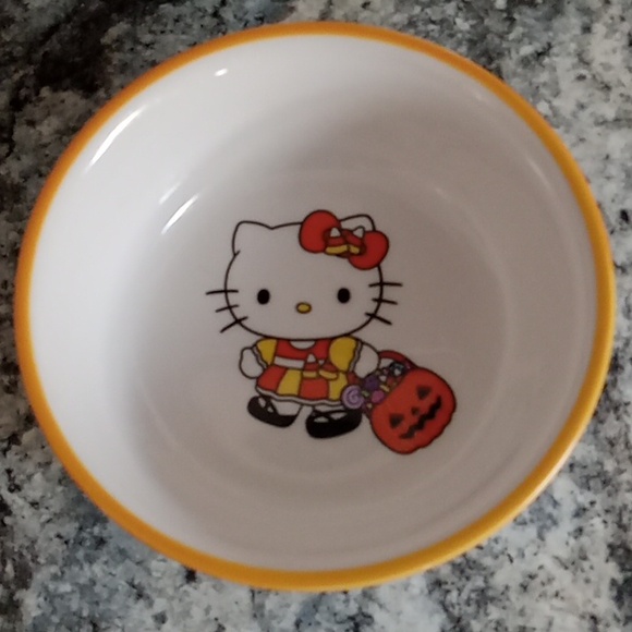 Hello Kitty Halloween Cat bowl New - Picture 3 of 5